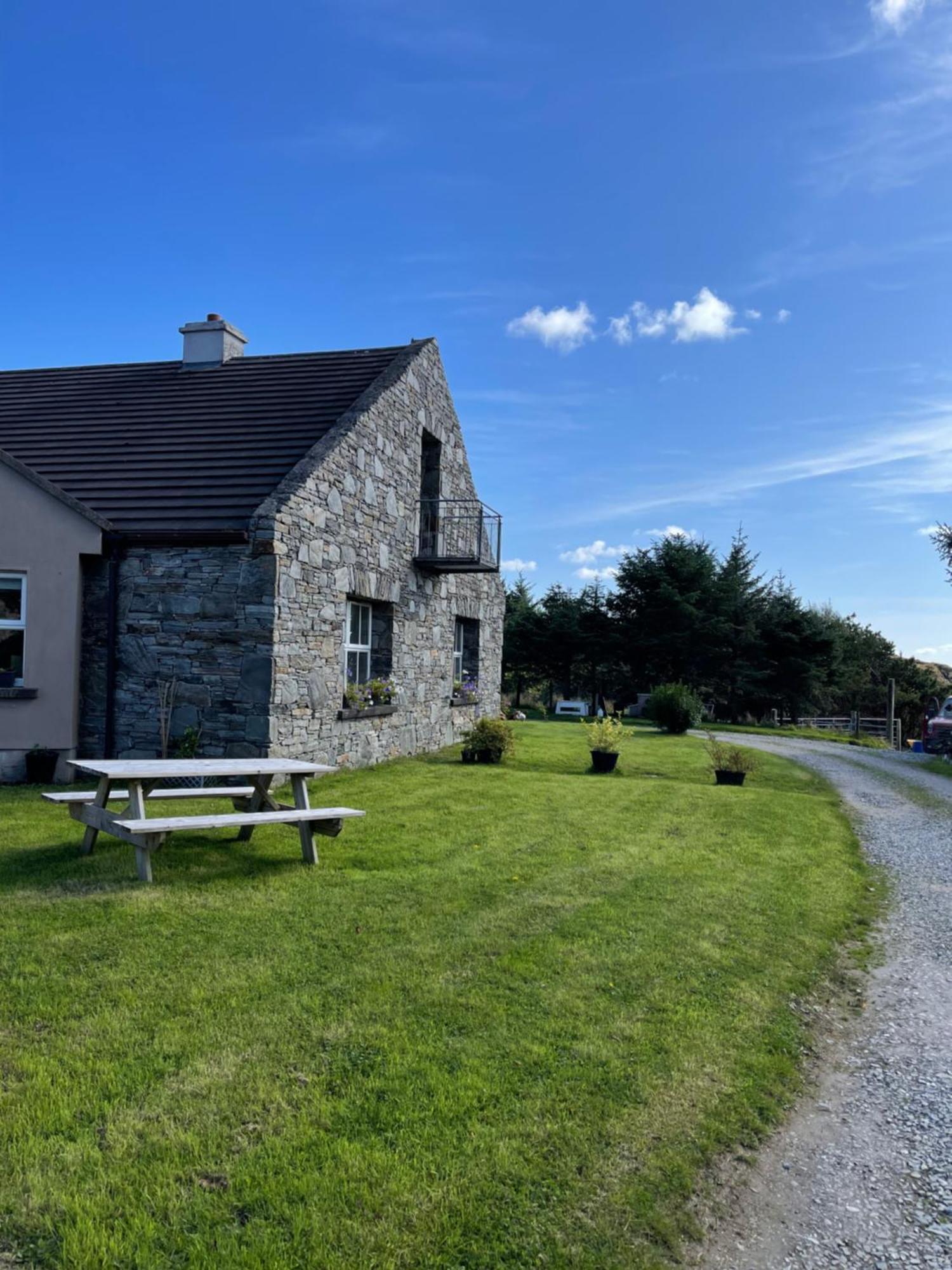 Shanakeever Farm - 3 Bedroom Apartment Clifden Luaran gambar